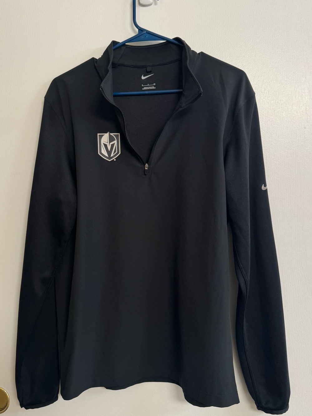 Nike Las Vegas Golden Knights Black Pullover with White Avión Tequila Logo - Picture 2 of 8
